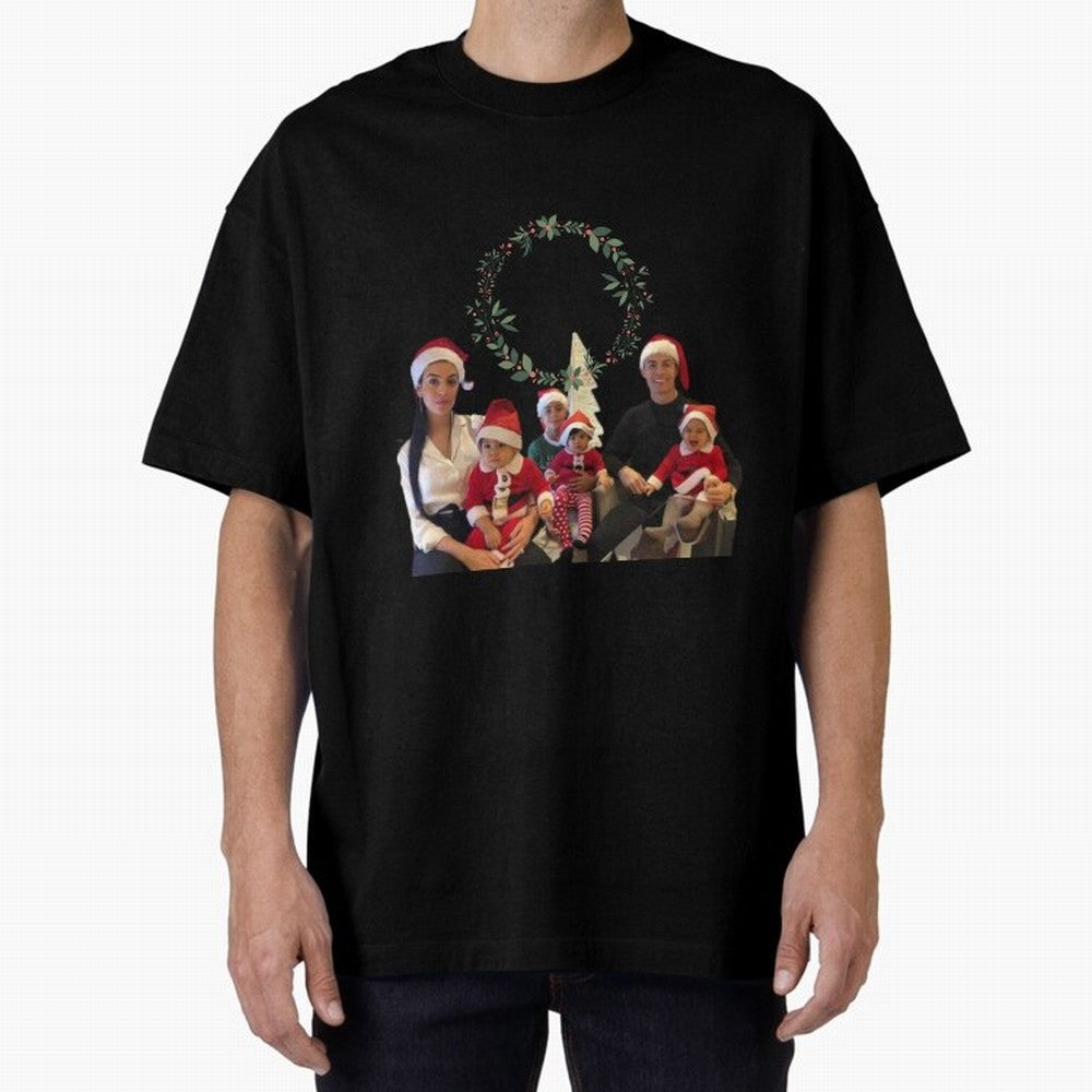 Cristiano ronaldo siuuu familly - siuuu Merry Christmas Oversized T-Shirt Celebrate Football Heritage in FIFA World Cup 2026 for Fans of Messi, Neymar and Mbappe and Argentina, Bringing Worldwide Fan Energy, Dramatic Goals, Stadium Lights and