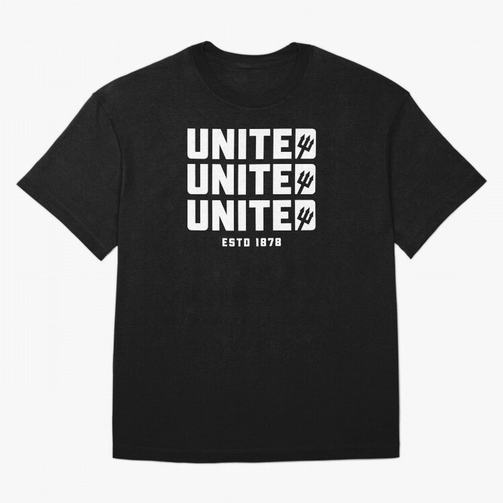 Manchester United United United Oversized T-Shirt Show Championship Spirit for FIFA World Cup 2026 Group Stage Built around CR7 and Messi, Argentina Energy, Stadium Chants, National Pride, Trophy Dreams and Unforgettable Football Memories; Made for