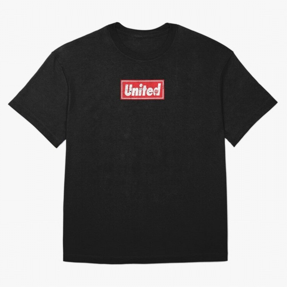 Manchester United Oversized T-Shirt Show Passion for the Stars of FIFA World Cup 2026 Group Stage Spirit, Featuring Argentina, Cristiano Ronaldo, Haaland and CR7, Fan Favorite Moments, National Team Passion, Big Match Drama and Soccer History;