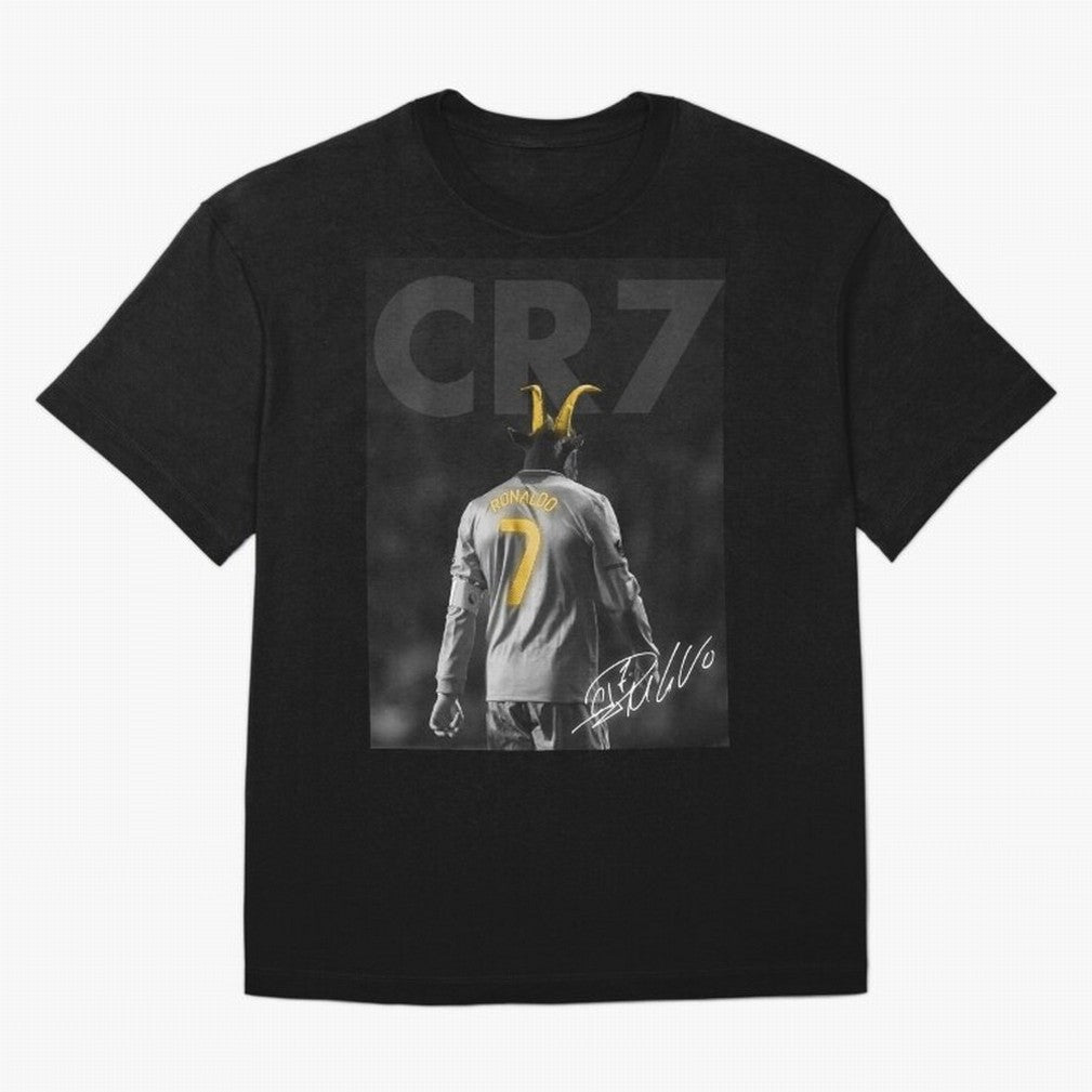 CR7 The Goat Poster Oversized T-Shirt Refresh Match Day Hype around FIFA World Cup 2026, Cristiano Ronaldo, Brazil, Match Day Excitement, Supporter Culture, Golden Goals and Global Football Passion; Perfect for Supporters Who Want Bold Football
