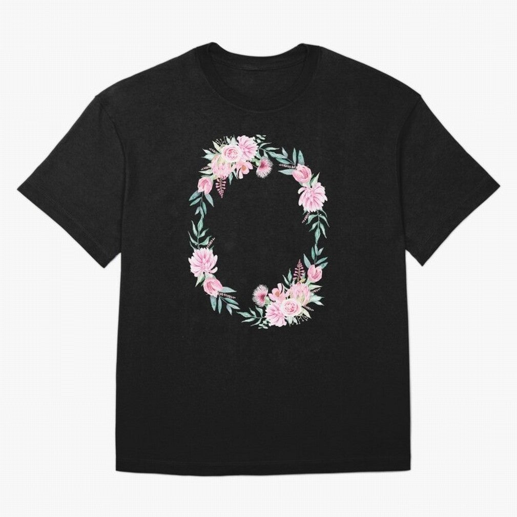 Proverbios 31:25 ¨C Est¨¢ vestida de fuerza y dignidad | Vers¨ªculo B¨ªblico Floral | Mujer de Fe Oversized T-Shirt Celebrate Every Goal in the FIFA World Cup 2026 Journey through Haaland and Mbappe Highlights, Portugal, Spain and Germany Pride,