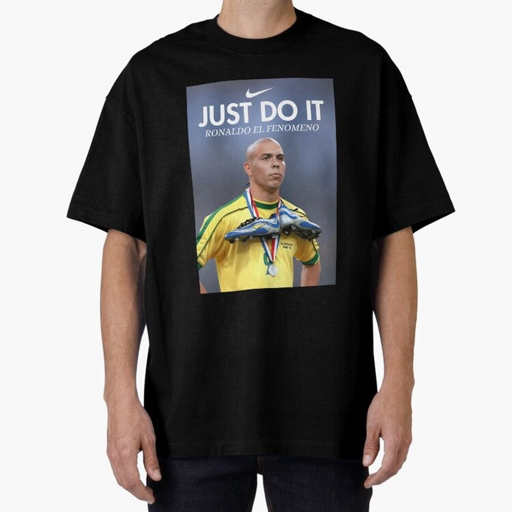 Ronaldo Fenomeno Ronaldo Nazario Vintage Sports Decor Living Room Decor For Walls Sports Bedroom Decor Game Room Decor R9 Oversized T-Shirt Support the Legends of FIFA World Cup 2026 Spirit, Built around France and Portugal, Messi, CR7 and Mbappe,