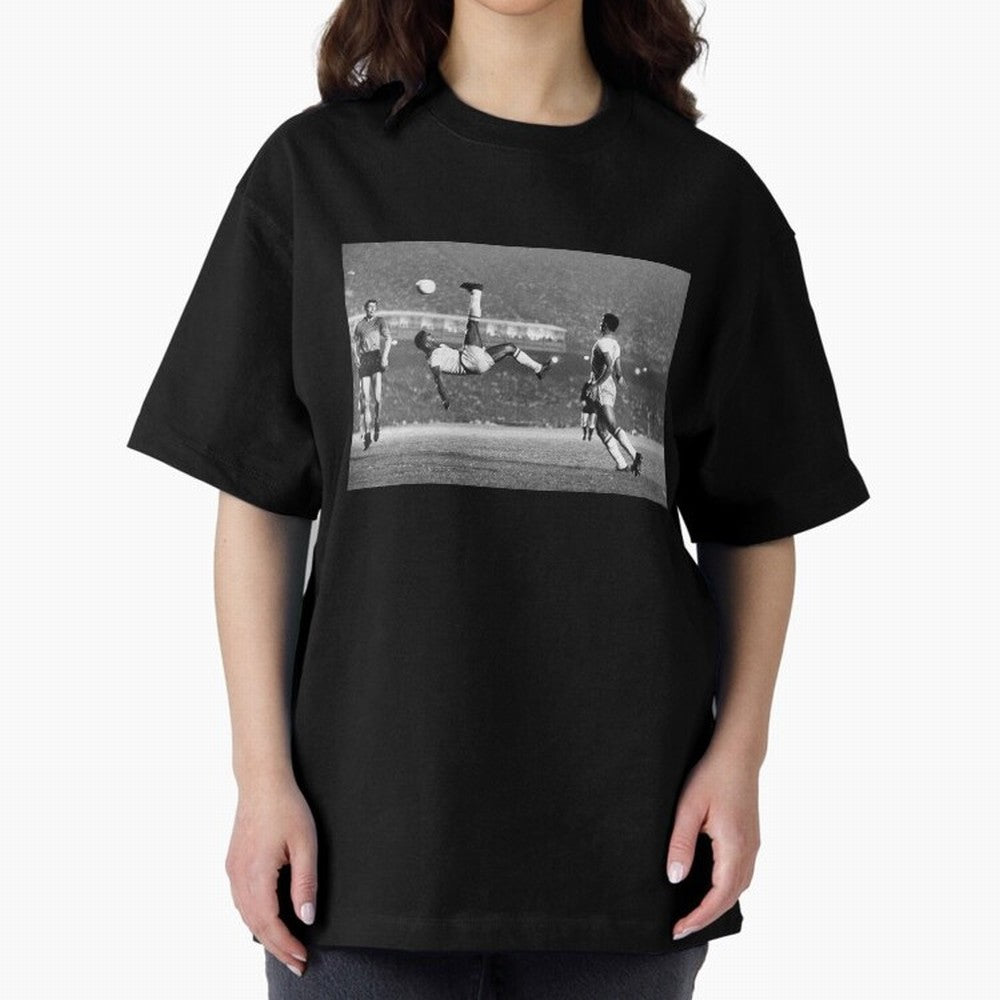 PELE LEGENDARY BICYCLE KICK BLACK AND WHITE5 Oversized T-Shirt Back Your Heroes with FIFA World Cup 2026 Inspired by Messi, CR7 and Mbappe, Portugal, Spain and Germany Energy, Global Supporter Spirit, Legendary Goals, National Colors and Tournament