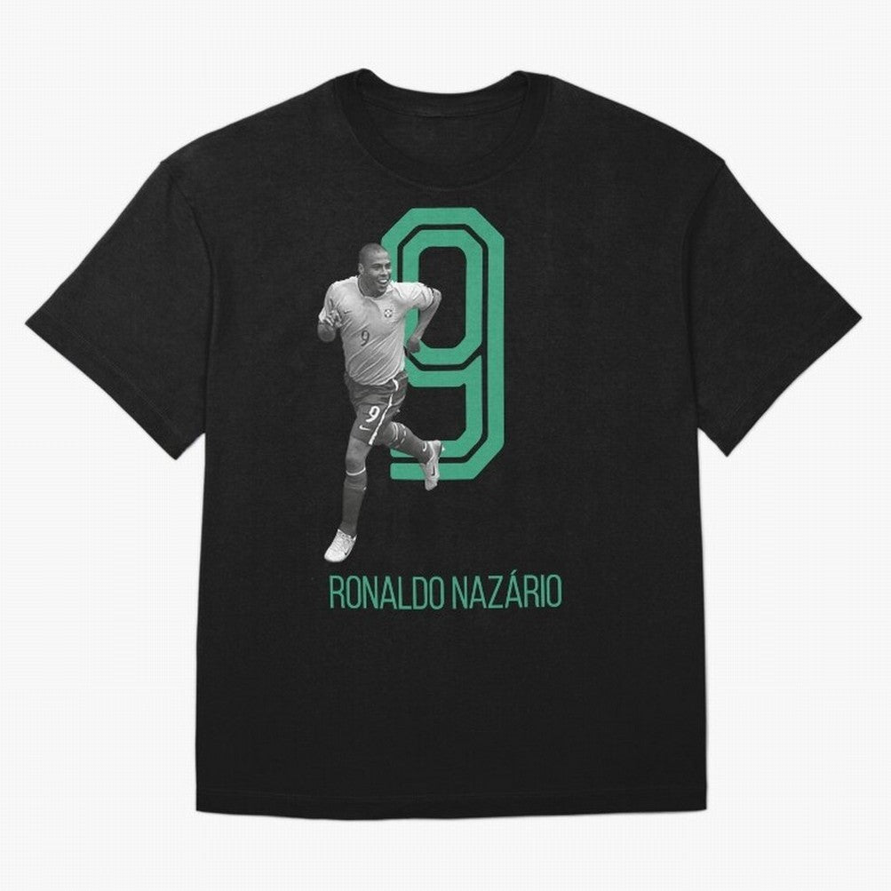 Ronaldo Naz¨¢rio Retro Oversized T-Shirt Celebrate Fan Culture around Global Football Passion for FIFA World Cup 2026 Group Stage, Capturing Messi and Cristiano Ronaldo, Argentina, France and Brazil, Game Day Rituals, Football Legends, Country