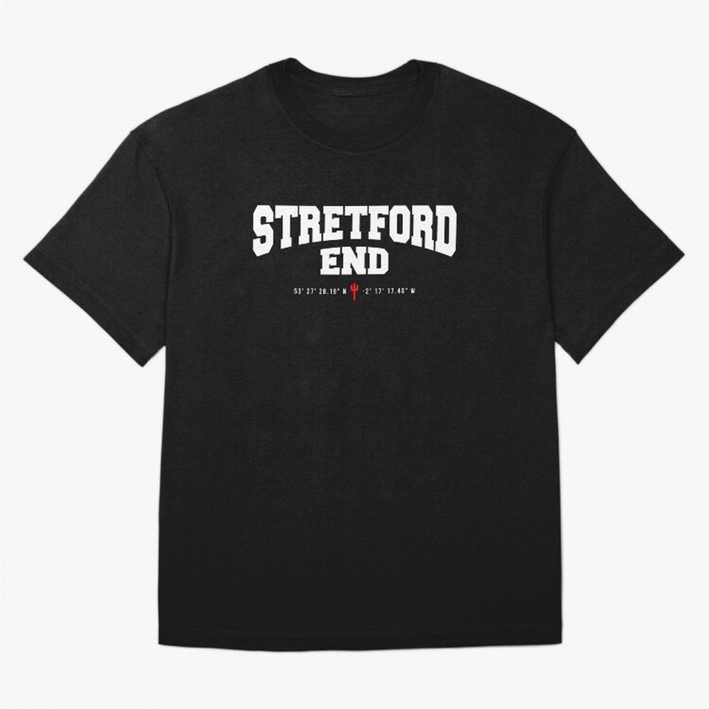 Stretford End - Manchester United Oversized T-Shirt Support Global Football Passion for FIFA World Cup 2026, Highlighting CR7, Argentina, France and Brazil, Champion Mindset, Group Stage Buzz, Knockout Tension and Passionate Fan Culture; Ideal for