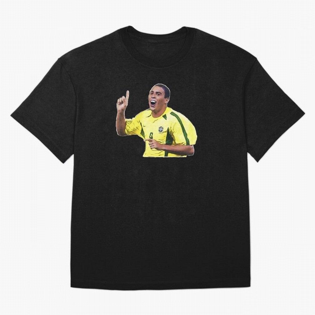 Ronaldo R9 - Brazil Oversized T-Shirt Remember Iconic Moments from FIFA World Cup 2026 Spirit, Connected to Portugal, Mbappe, Football Passion, Legendary Performances, Festival Vibes and Supporter Community; Built for Supporters Chasing Trophy