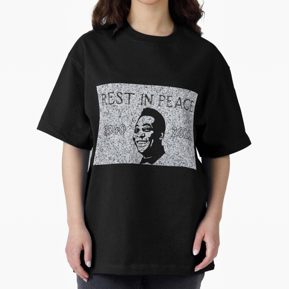 RIP Pel¨¦, 1940-2022 Oversized T-Shirt Feel International Energy from Global Football Passion for FIFA World Cup 2026, Filled with CR7, France, Football Passion, Legendary Performances, Festival Vibes and Supporter Community; Perfect for People Who