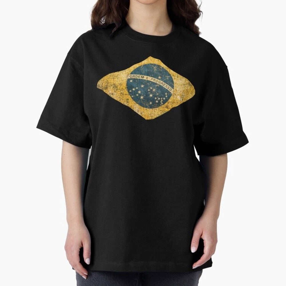 Vintage Brazil Flag Soccer Fan Design Oversized T-Shirt Cheer for Global Football Passion for FIFA World Cup 2026, Capturing CR7 and Messi, England and Germany, Fan Favorite Moments, National Team Passion, Big Match Drama and Soccer History; Great